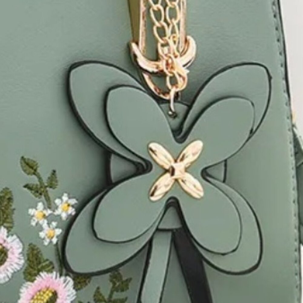 Clasic Green - Picture 2 of 2